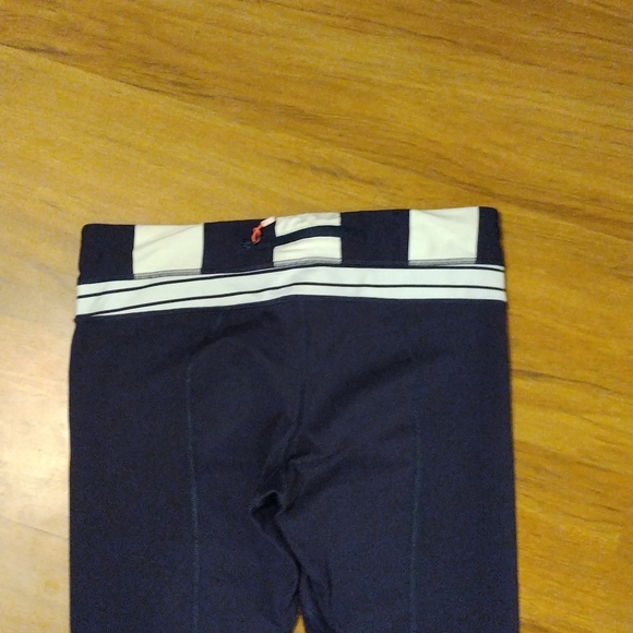 Lululemon cropped leggings - Picture 11 of 13